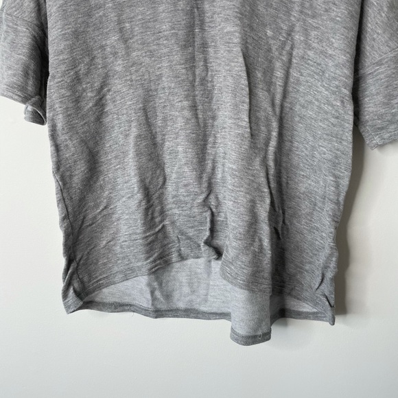 Tresics gray tee shirt large shirt sleeve top - Picture 2 of 9